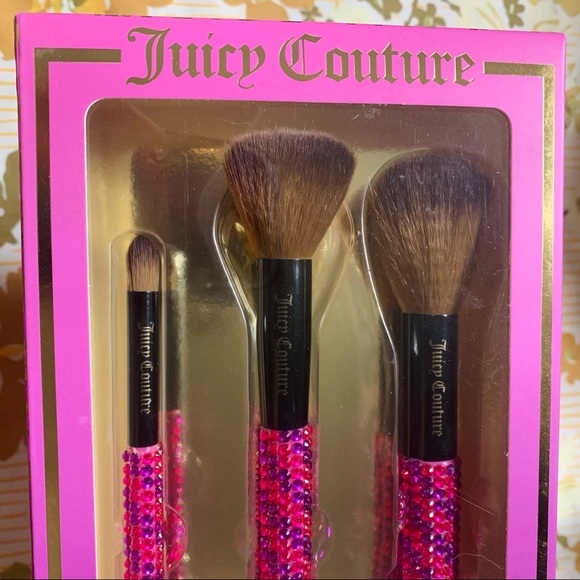 NWT JUICY COUTURE BRUSH SET - Picture 3 of 5
